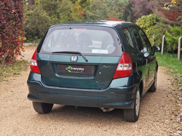 Used Honda Jazz 2003 for sale - 76302137: Photo 19