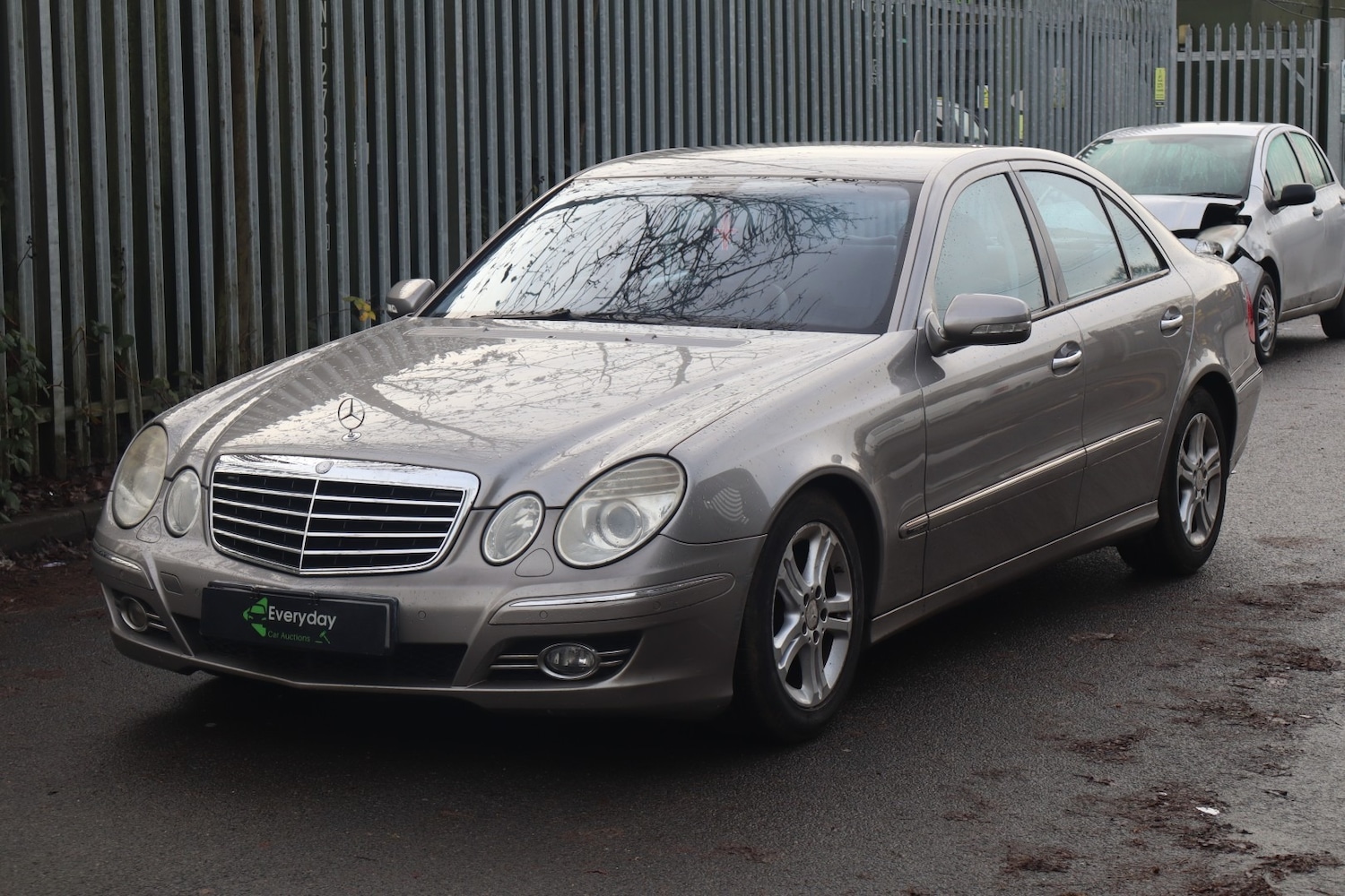 Used Mercedes-Benz E Class 2008 for sale - 77024339: Photo 2