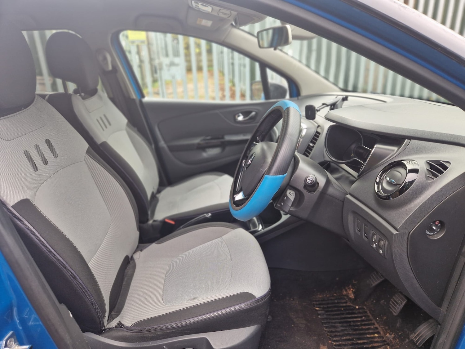Used Renault Captur 2015 for sale - 76517862: Photo 10