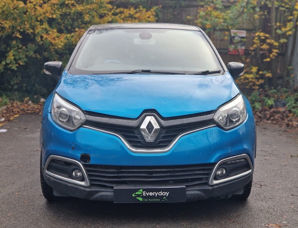 Cheap Renault Captur 2015 (65) - 0.9 TCE 90 Dynamique S Nav 5dr **Spare or Repair** for sale in Enfield, Greater London