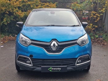 Used Renault Captur 2015 for sale - 76517862: Photo