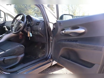 Used Toyota Auris 2009 for sale - 78236923: Photo