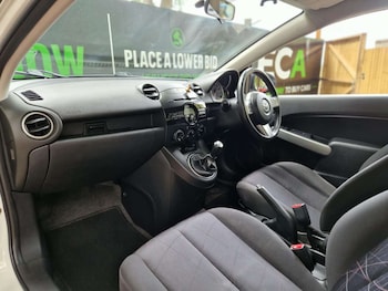 Used Mazda Mazda2 2012 for sale - 79549670: Photo