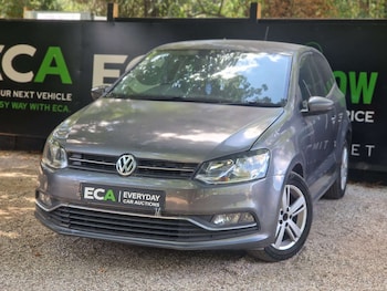 Used Volkswagen Polo 2017 for sale - 79393387: Photo