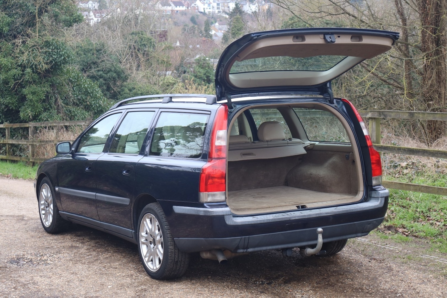 Used Volvo V70 2003 for sale - 77591349: Photo 24