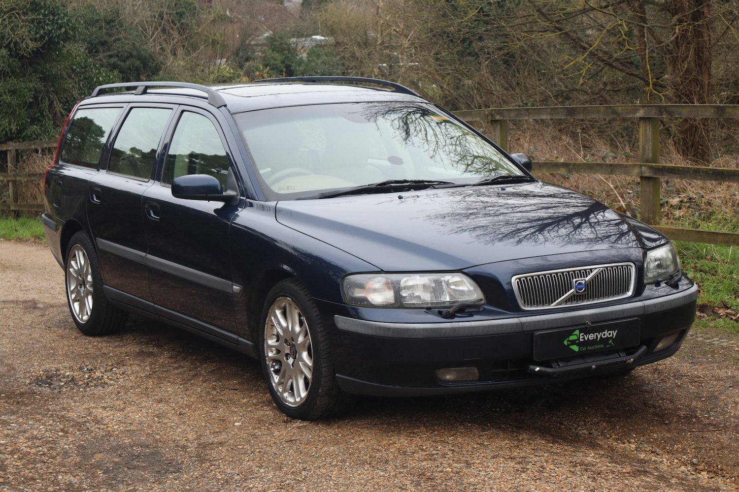 Used Volvo V70 2003 for sale - 77591349: Photo 8