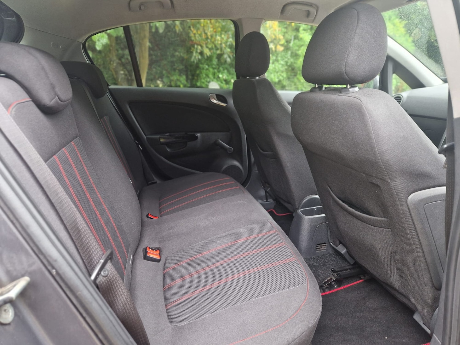 Used Vauxhall Corsa 2011 for sale - 76160289: Photo 9