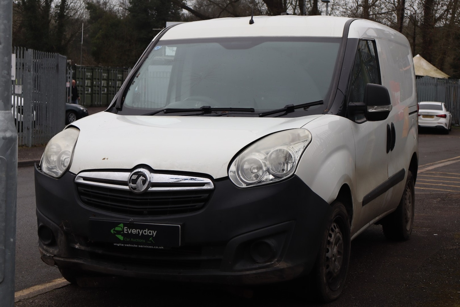 Used Vauxhall Combo 2016 for sale - 77789675: Photo 2