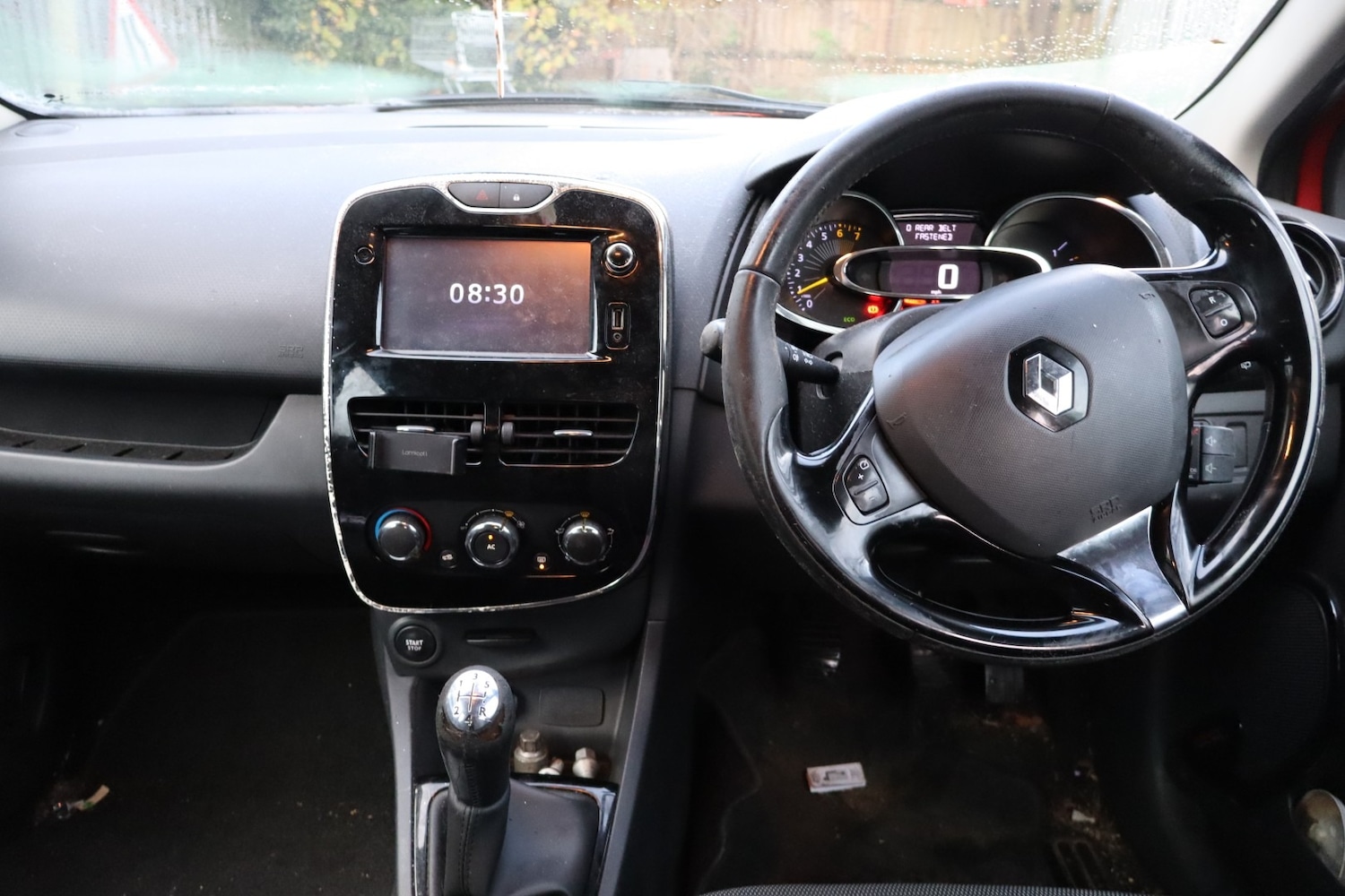 Used Renault Clio 2014 for sale - 76734311: Photo 11