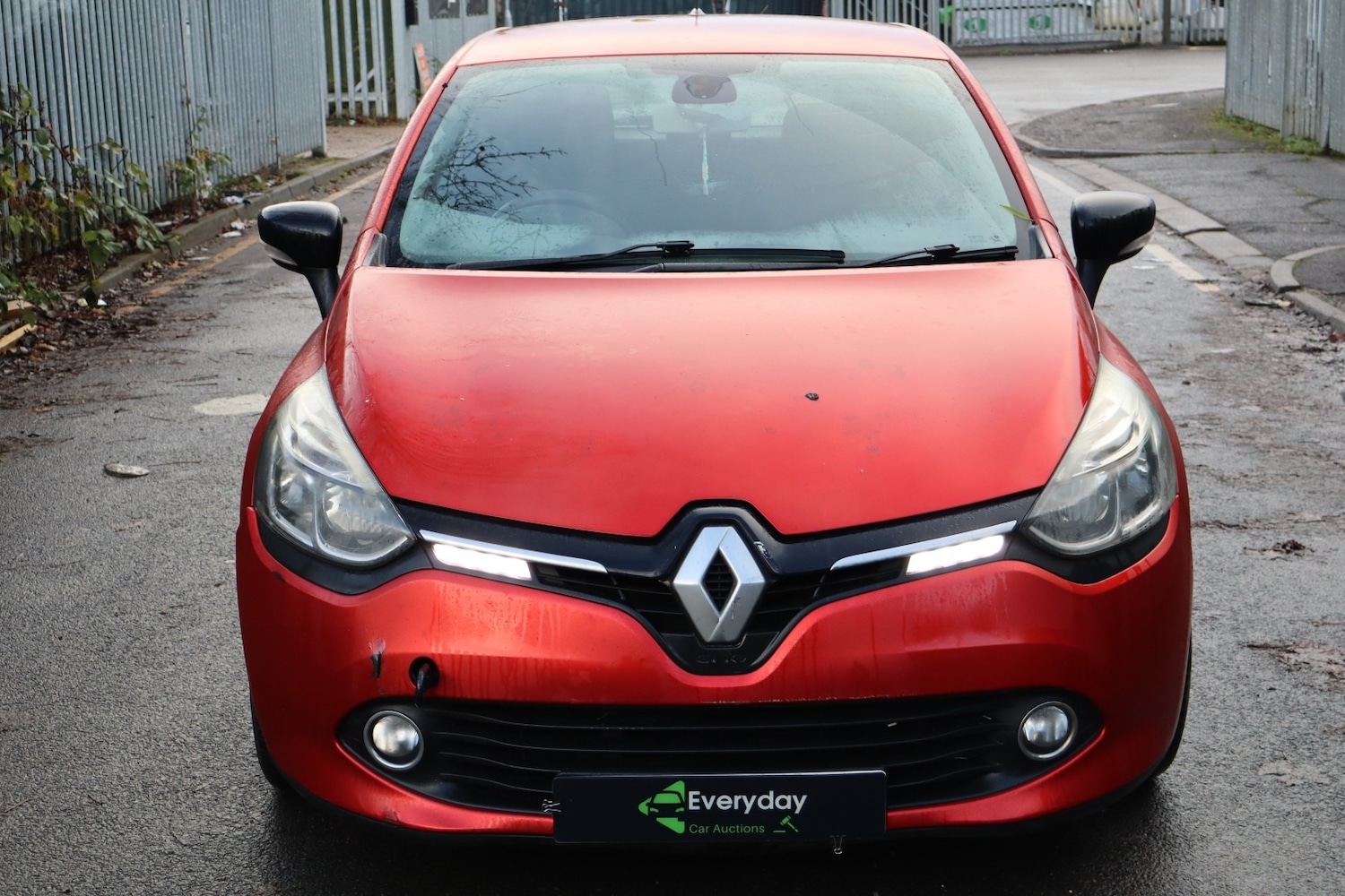 Used Renault Clio 2014 for sale - 76734311: Photo 2