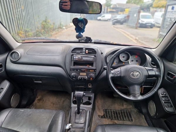 Used Toyota RAV4 2004 for sale - 76273075: Photo 9