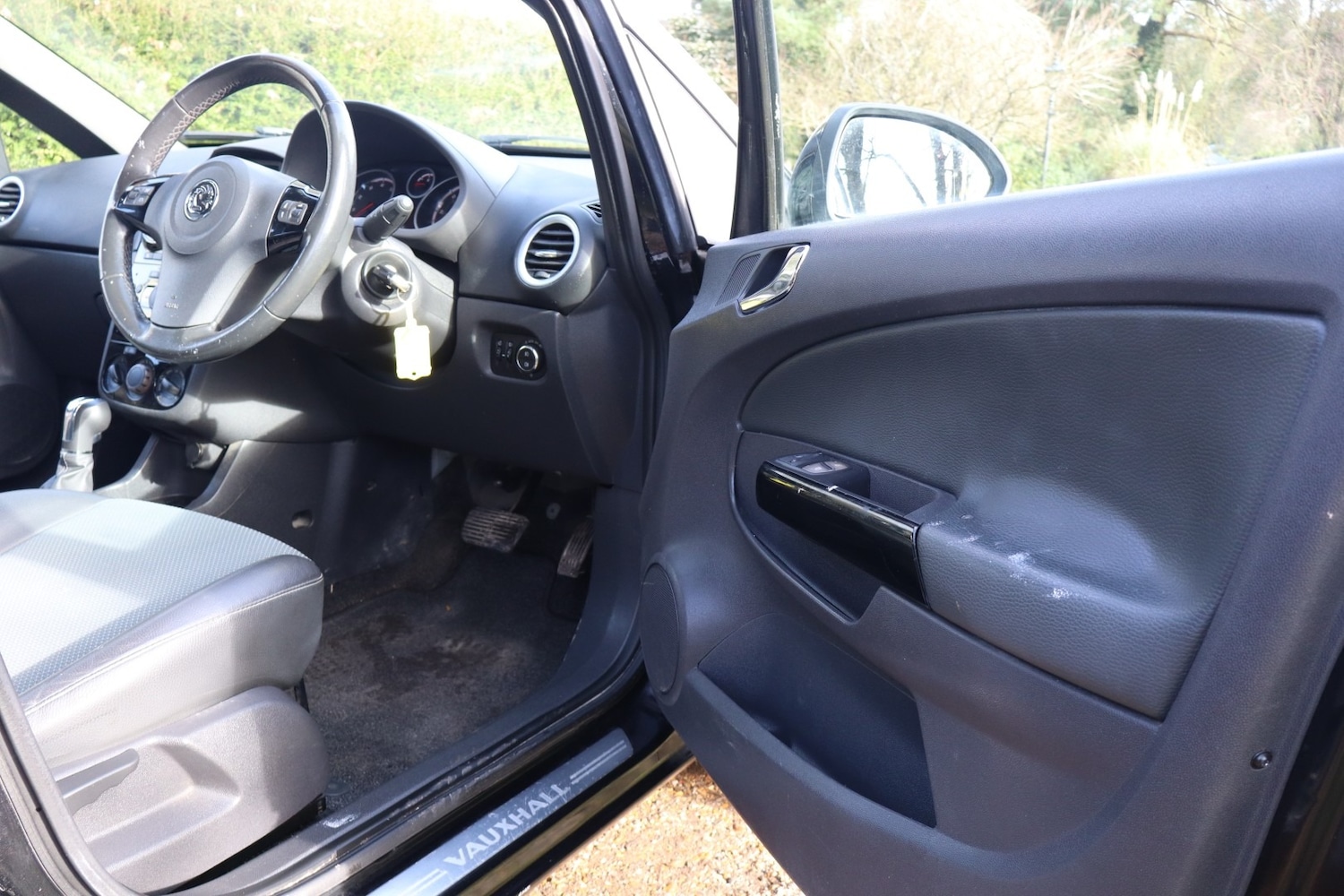 Used Vauxhall Corsa 2010 for sale - 77650030: Photo 19