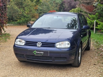 Used Volkswagen Golf 2003 for sale - 76625148: Photo