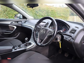 Used Vauxhall Insignia 2014 for sale - 77364041: Photo