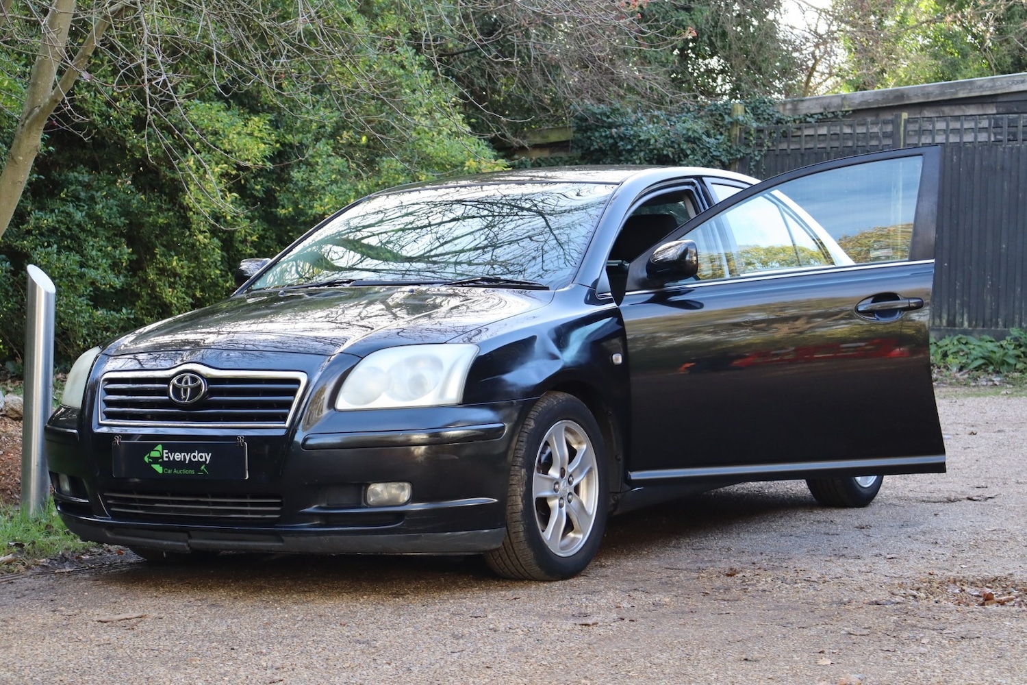Used Toyota Avensis 2006 for sale - 76610817: Photo 2