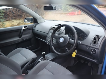 Used Volkswagen Polo 2002 for sale - 77180078: Photo