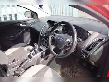 Used Ford Focus 2013 for sale - 78272780: Photo