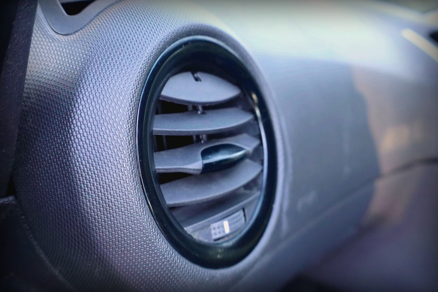 Used Vauxhall Corsa 2011 for sale - 77104704: Photo 21