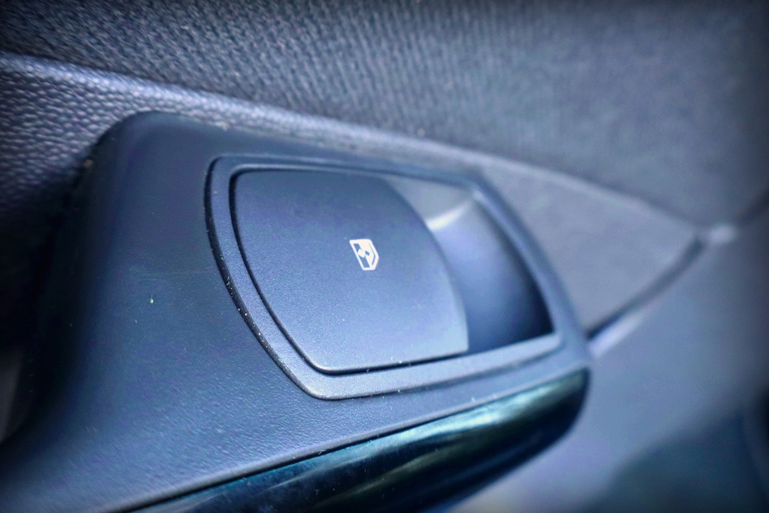 Used Vauxhall Corsa 2011 for sale - 77104704: Photo 27