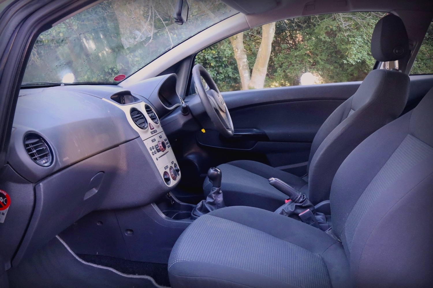 Used Vauxhall Corsa 2011 for sale - 77104704: Photo 9