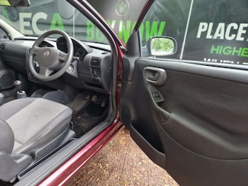 Used Vauxhall Corsa 2004 for sale - 78870842: Photo