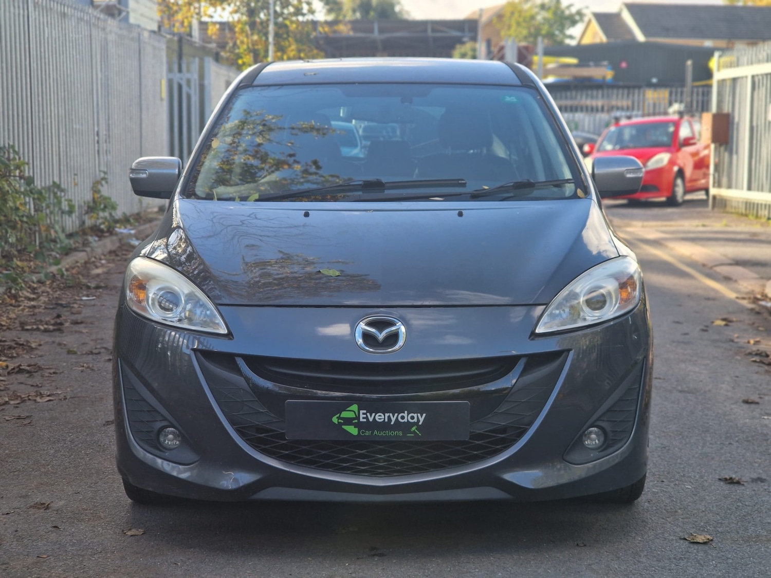 Used Mazda Mazda5 2015 for sale - 76365261: Photo 1