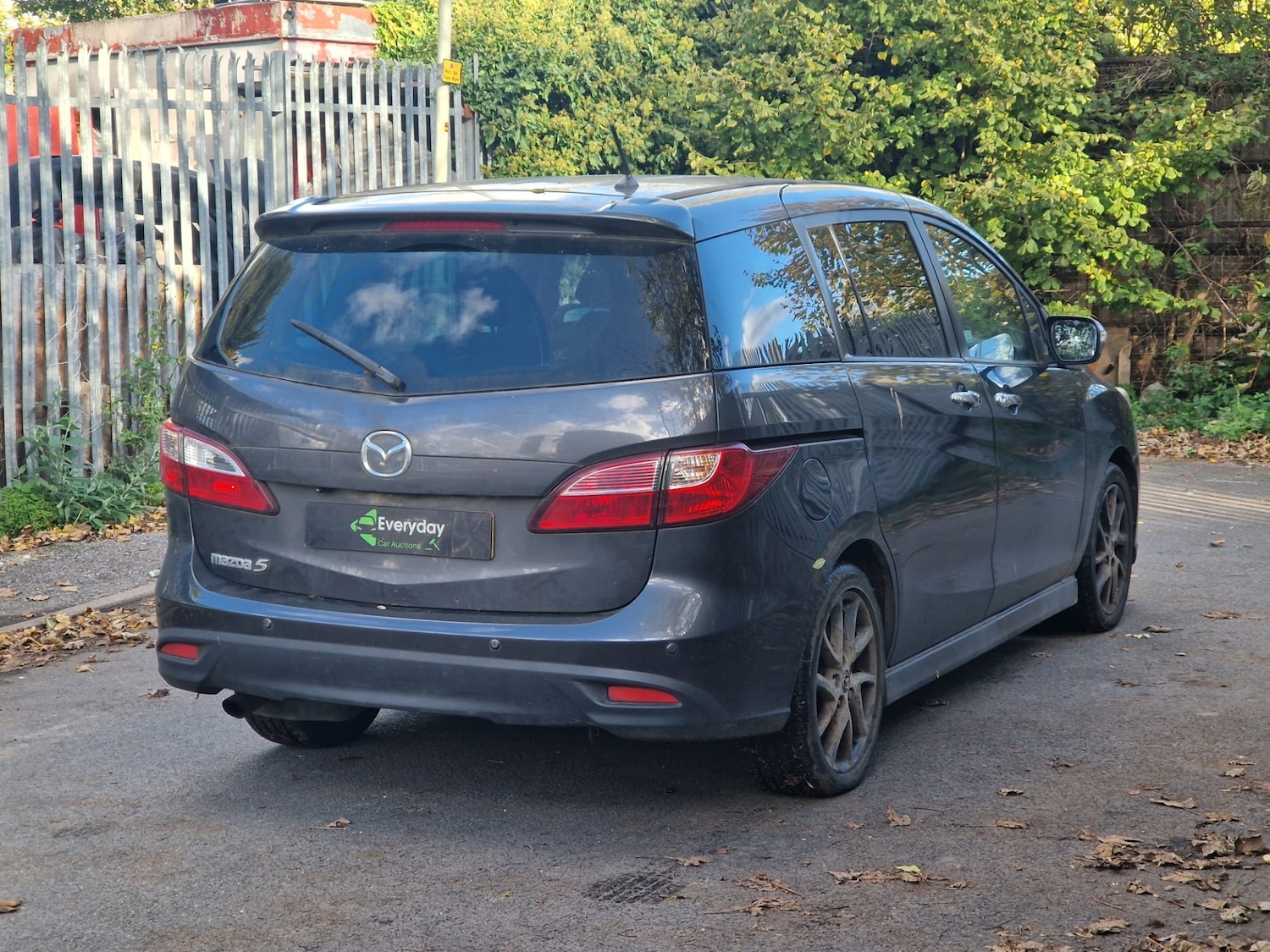 Used Mazda Mazda5 2015 for sale - 76365261: Photo 13