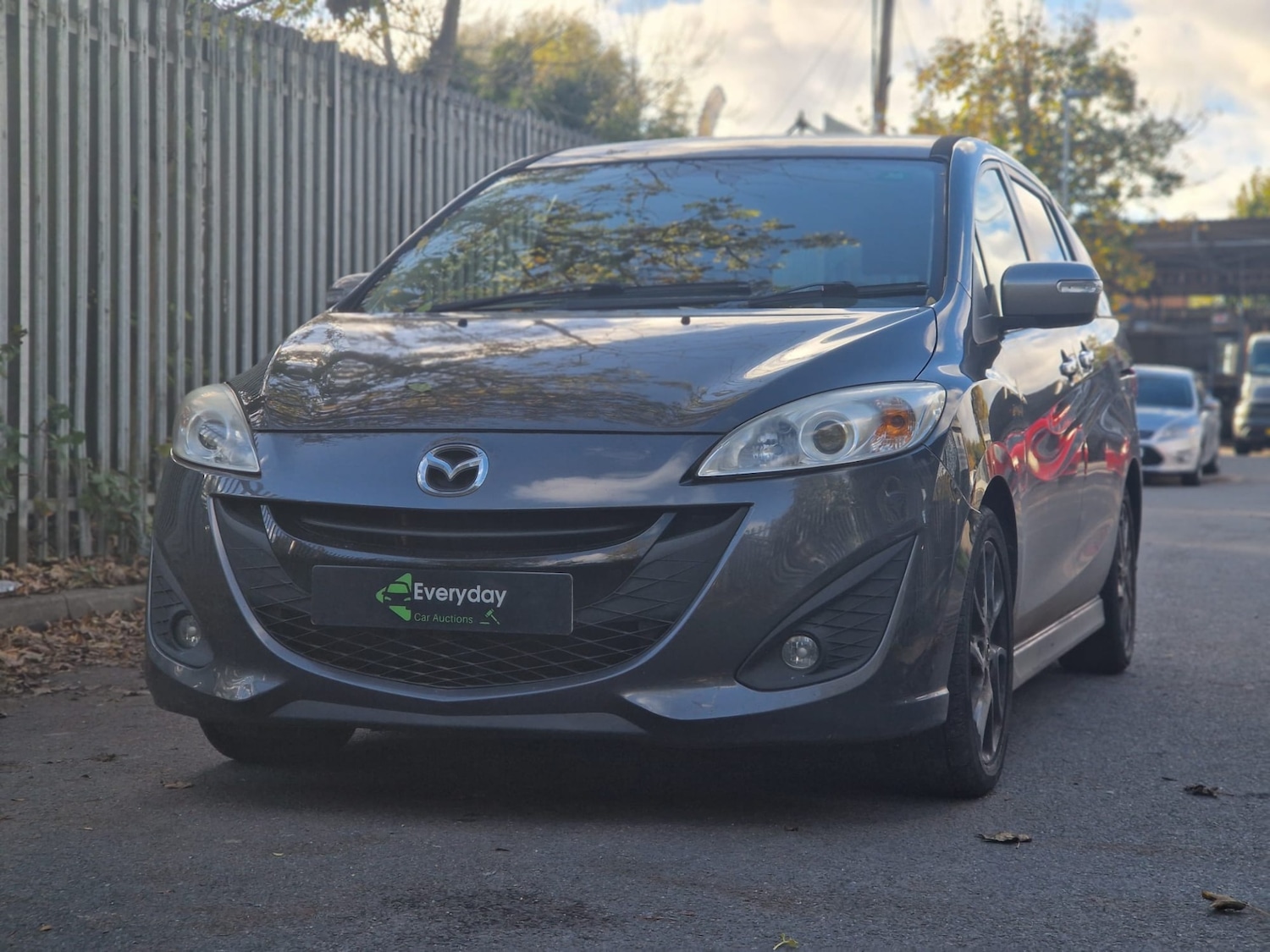 Used Mazda Mazda5 2015 for sale - 76365261: Photo 3