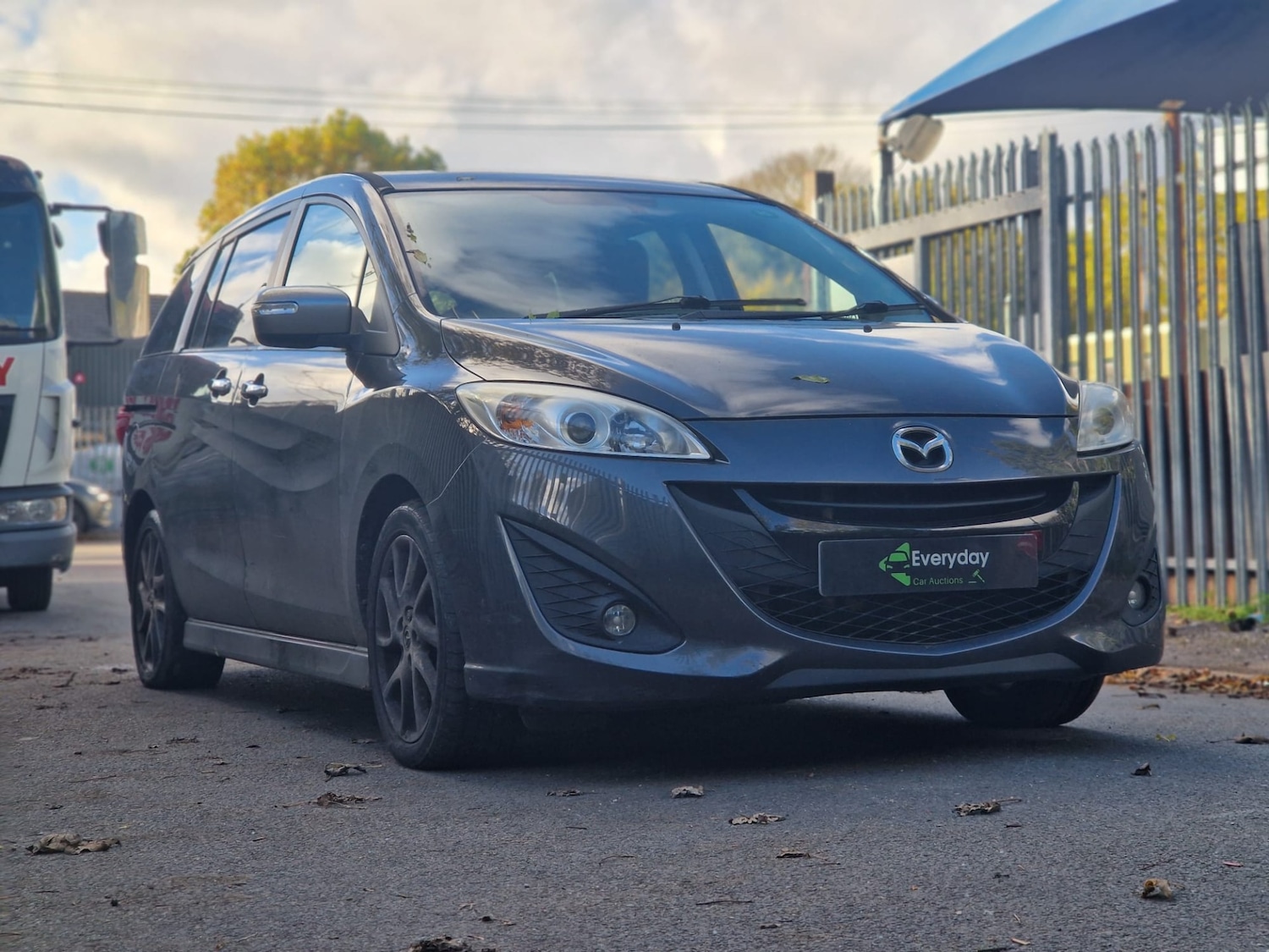 Used Mazda Mazda5 2015 for sale - 76365261: Photo 8