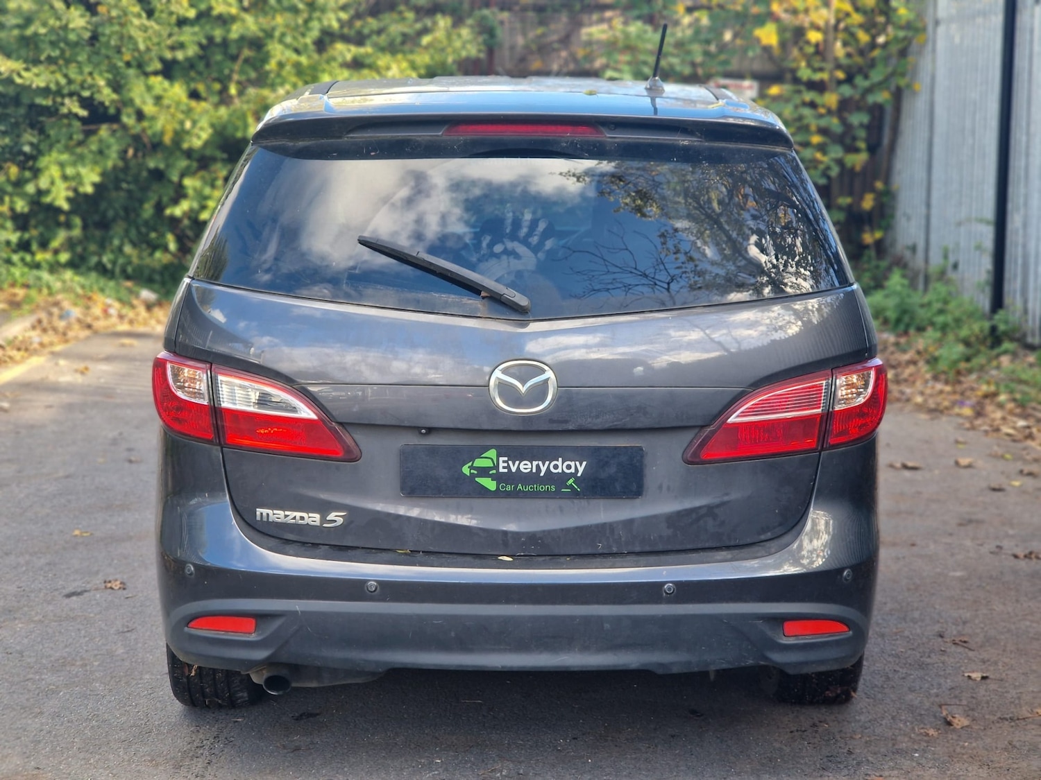 Used Mazda Mazda5 2015 for sale - 76365261: Photo 9