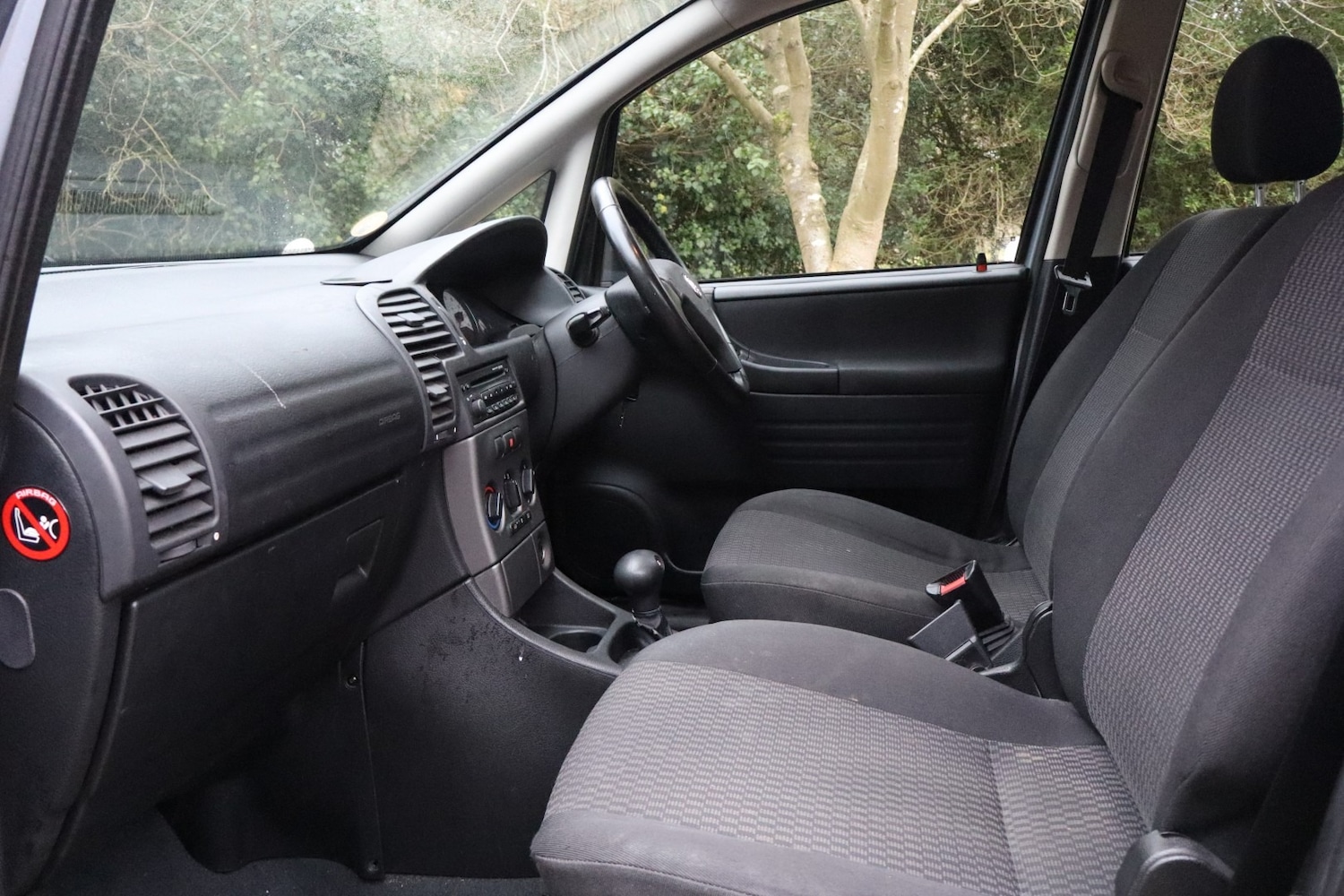 Used Vauxhall Zafira 2004 for sale - 77640955: Photo 8