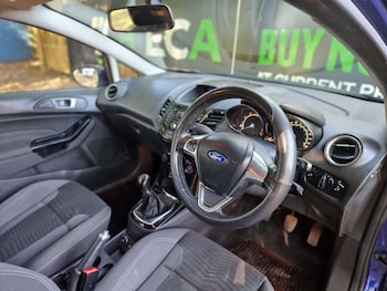 Used Ford Fiesta 2014 for sale - 79184506: Photo
