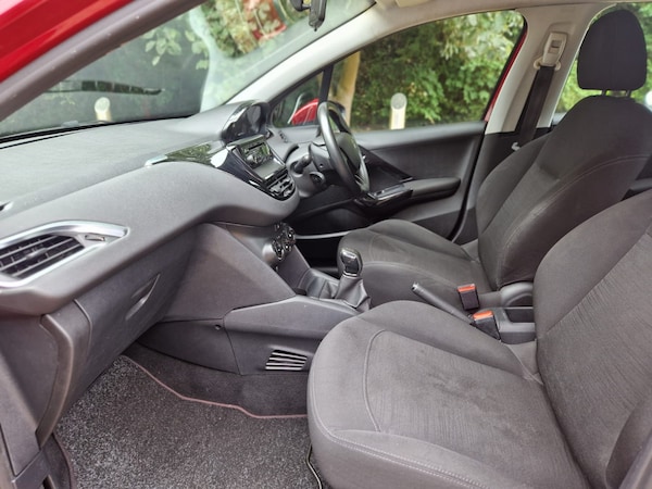 Used Peugeot 208 2013 for sale - 76273098: Photo 11
