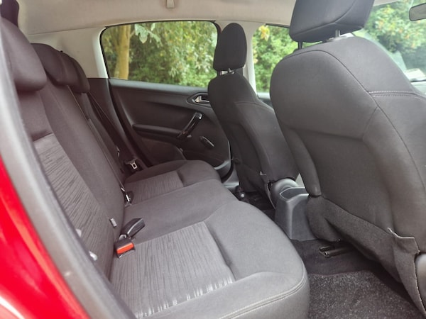 Used Peugeot 208 2013 for sale - 76273098: Photo 12