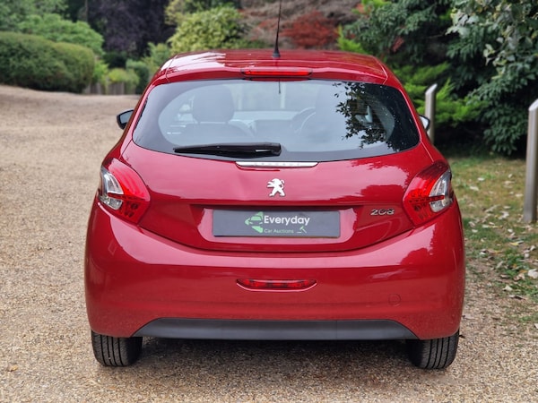 Used Peugeot 208 2013 for sale - 76273098: Photo 16