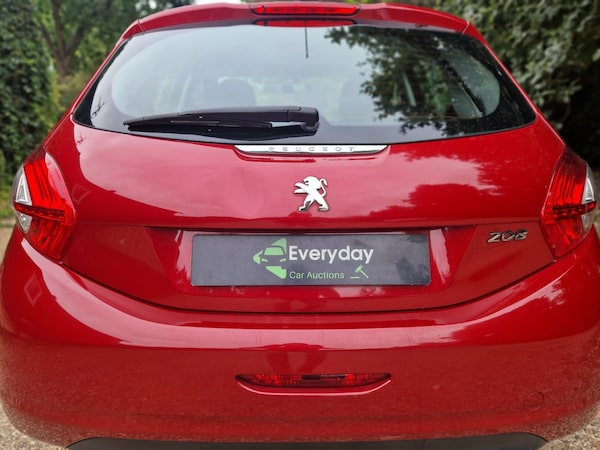 Used Peugeot 208 2013 for sale - 76273098: Photo 18