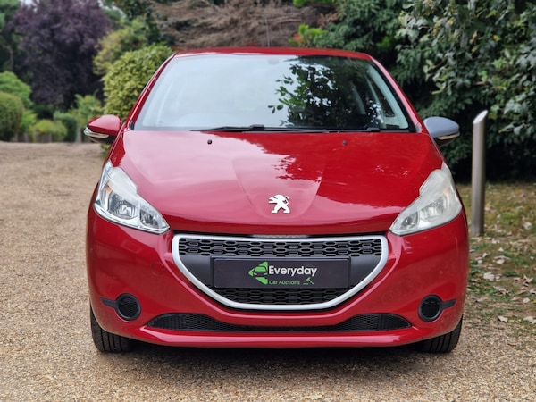 Used Peugeot 208 2013 for sale - 76273098: Photo 1
