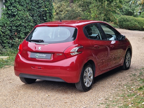 Used Peugeot 208 2013 for sale - 76273098: Photo 20