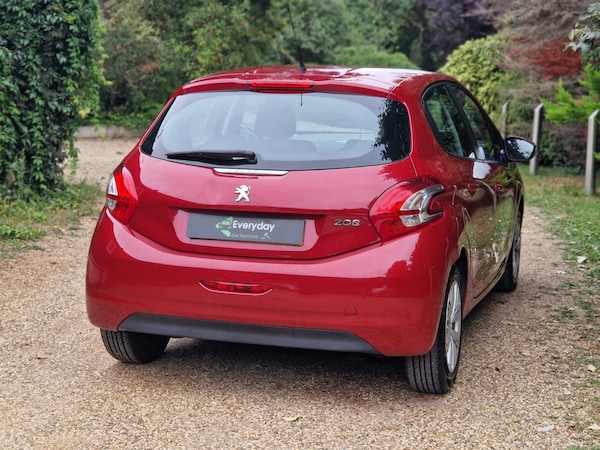 Used Peugeot 208 2013 for sale - 76273098: Photo 22