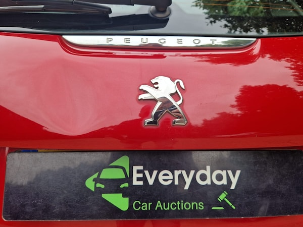 Used Peugeot 208 2013 for sale - 76273098: Photo 23