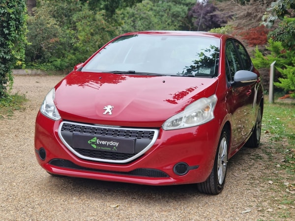 Used Peugeot 208 2013 for sale - 76273098: Photo 7