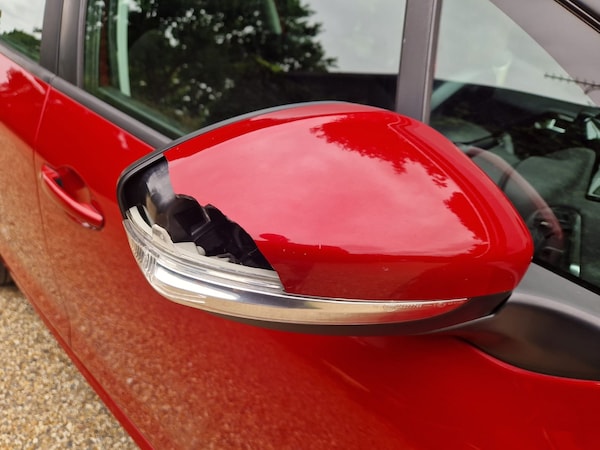 Used Peugeot 208 2013 for sale - 76273098: Photo 9