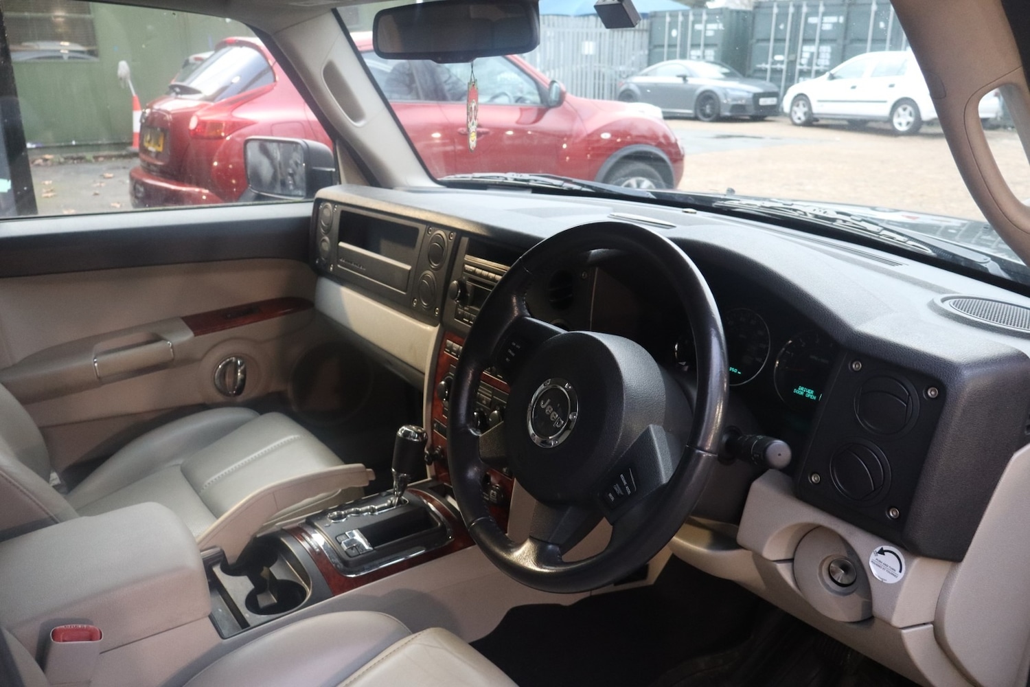 Used Jeep Commander 2007 for sale - 77160114: Photo 3