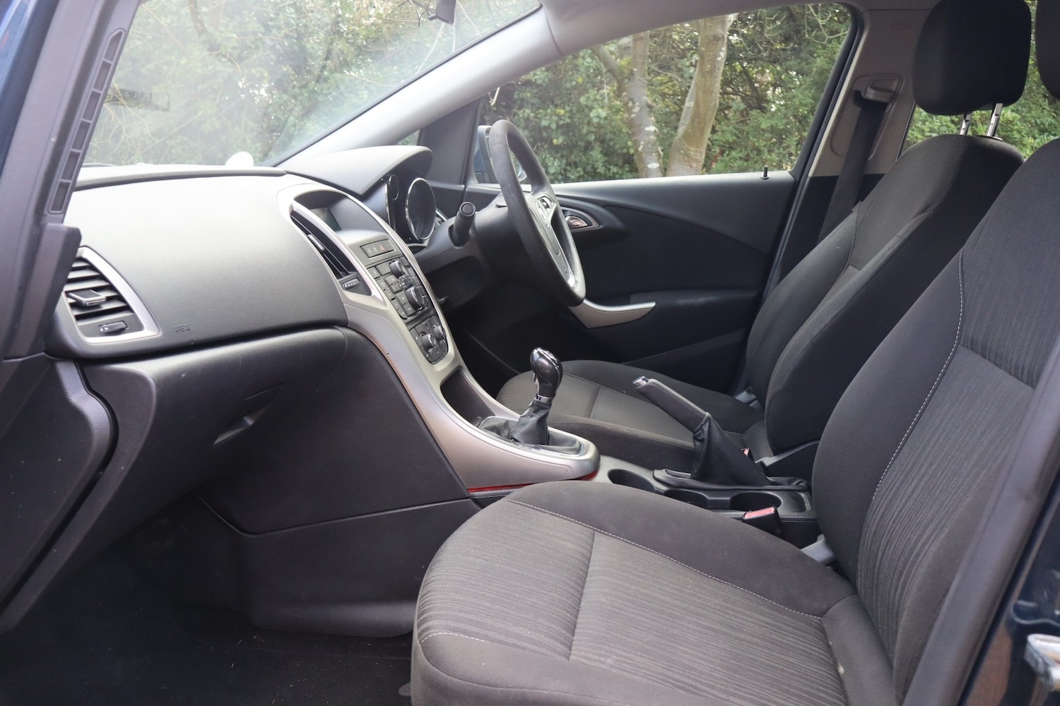 Used Vauxhall Astra 2010 for sale - 77234060: Photo 18