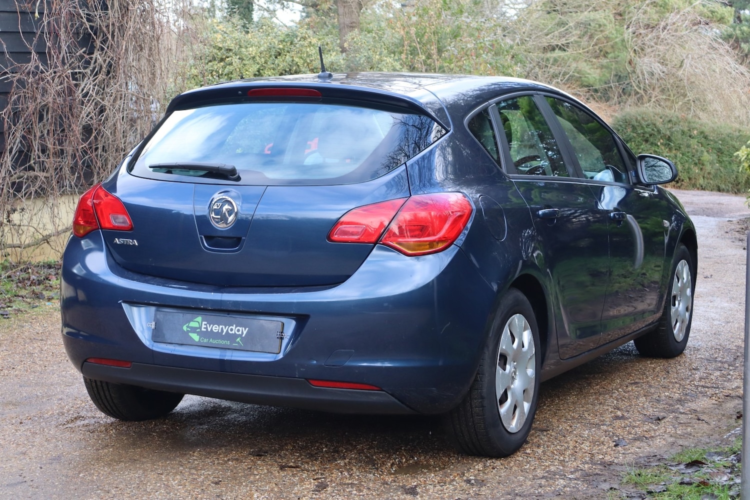 Used Vauxhall Astra 2010 for sale - 77234060: Photo 4