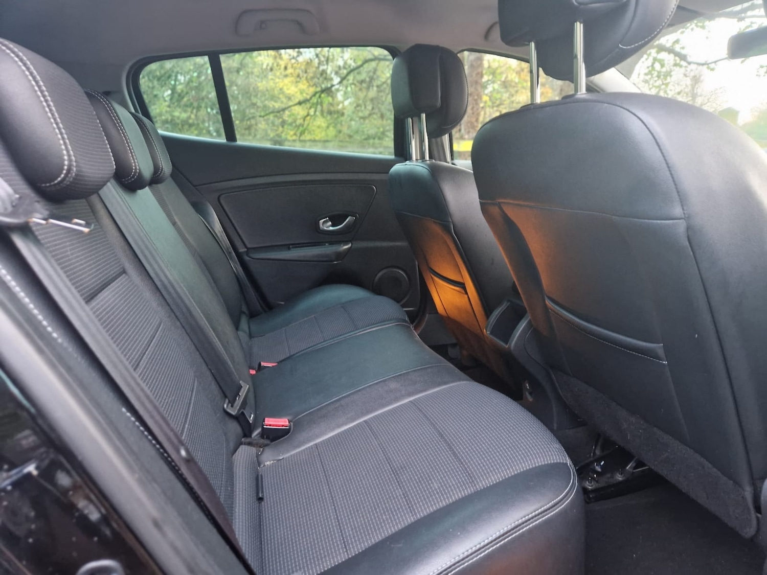 Used Renault Megane 2011 for sale - 76544467: Photo 10