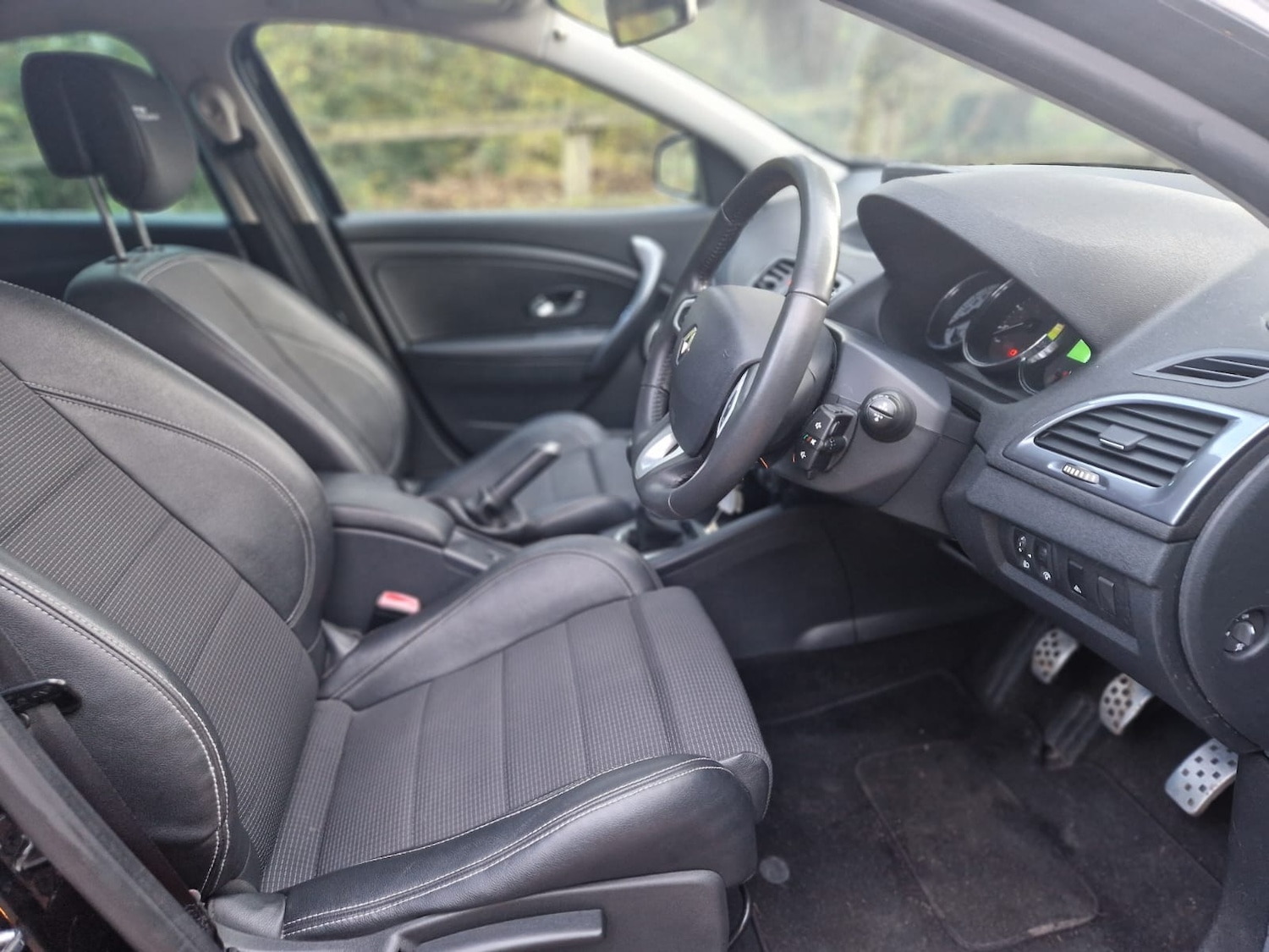 Used Renault Megane 2011 for sale - 76544467: Photo 12