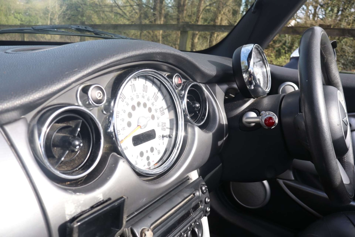 Used MINI Convertible 2008 for sale - 78031070: Photo 32