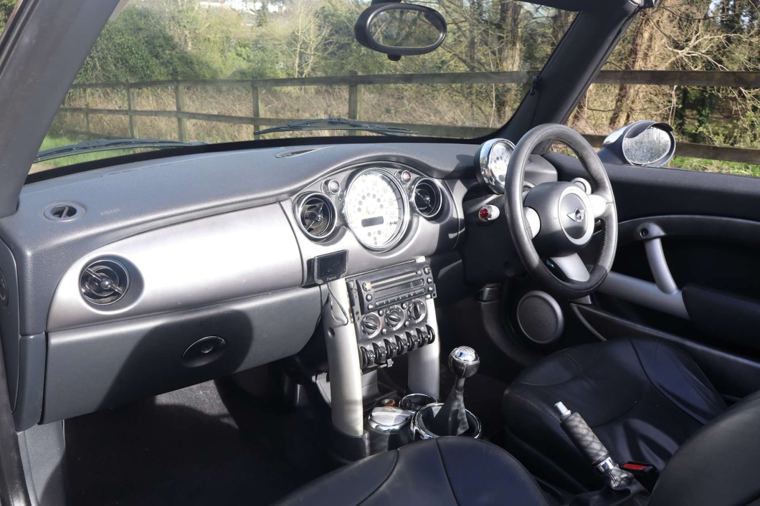 Used MINI Convertible 2008 for sale - 78031070: Photo 4