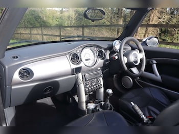 Used MINI Convertible 2008 for sale - 78031070: Photo